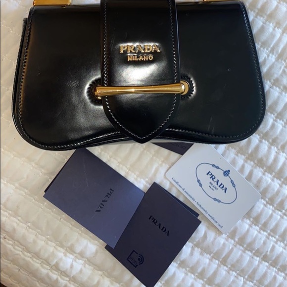 Prada bag - Picture 4 of 5